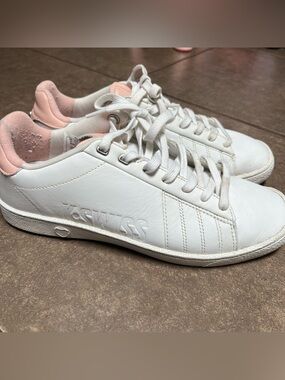K-Swiss White Sneakers with Light Pink Heel Accents US 11 UK 9